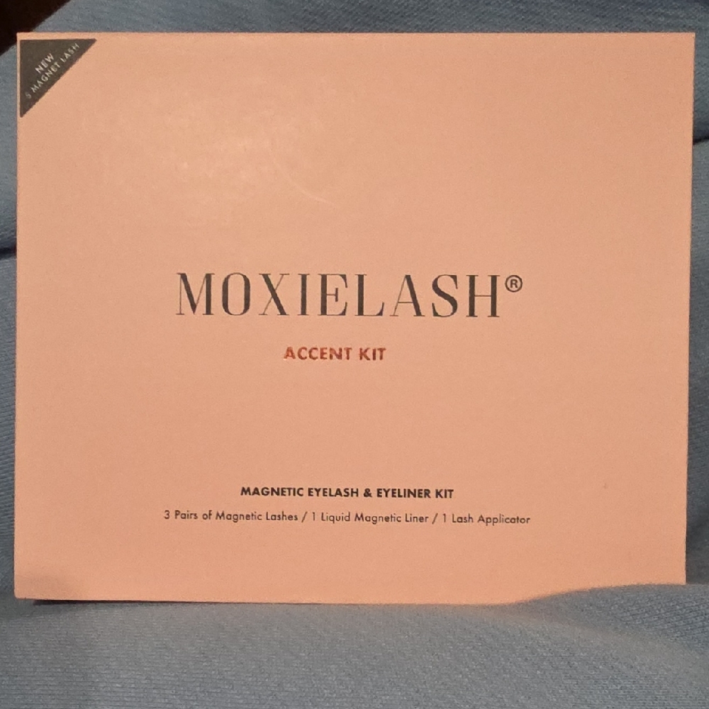 MoxieLash Accent Kit
